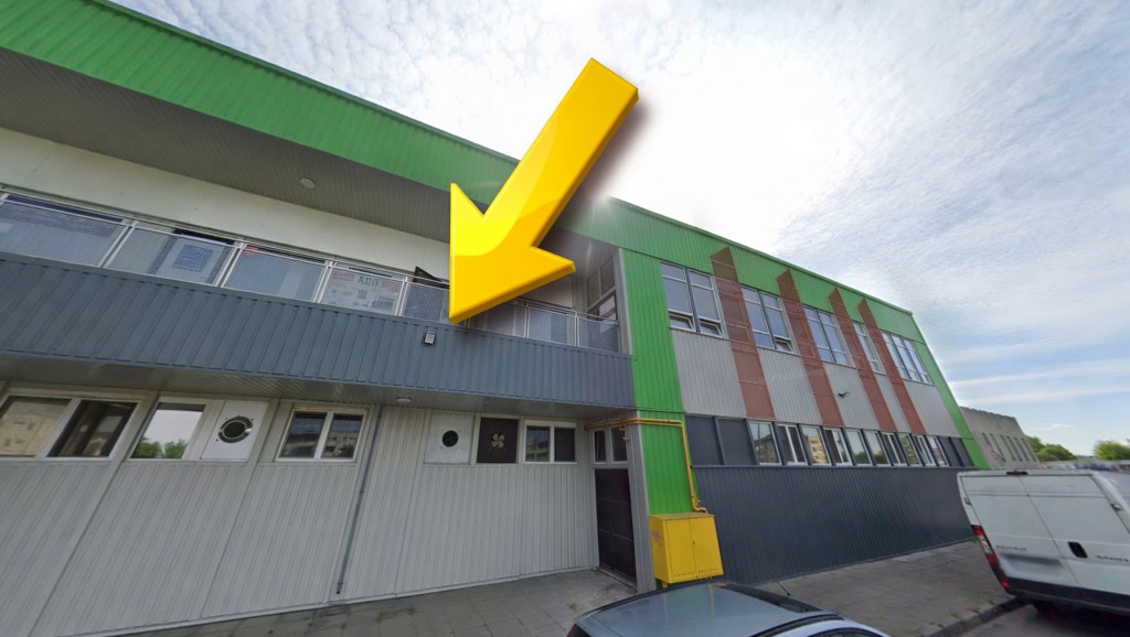 Widok budynku — serwis w pawilonie na pierwszym piętrze nad Piekarnią Kucia, ul. Wojska Polskiego 33/10, Inowrocław